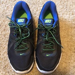 Women’s Nike Revolution 2